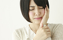 ウイルス性疾患が原因となる場合