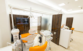 新大阪ひかり歯科クリニック